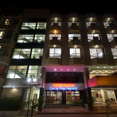 Hotel New Holiday Plaza Nāsik Eksteriør bilde